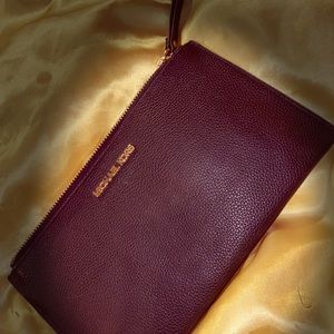 Michael Kors wristlet
